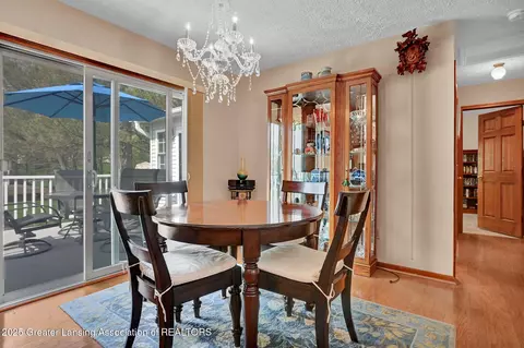 1318 W Herbison Dr, Dewitt, MI 48820 photo 13