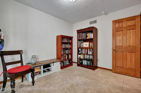 1318 W Herbison Dr, Dewitt, MI 48820 photo 23