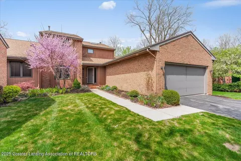 2454 Emerald Lake Dr, East Lansing, MI 48823