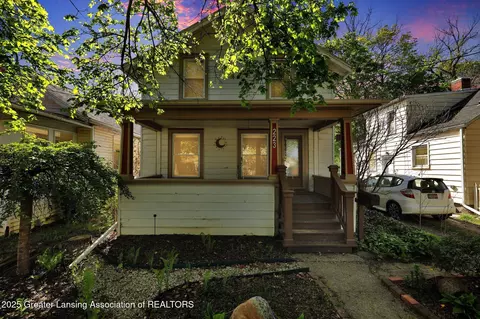 223 N Fairview, Lansing, MI 48912