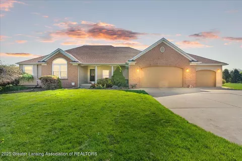 1266 Nicholas Ln, Charlotte, MI 48813