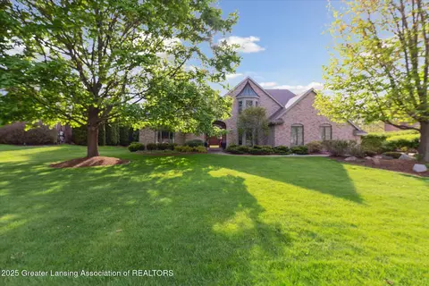 Exterior - 3641 Beech Tree Ln, Okemos, MI 48864 photo 2 of 9