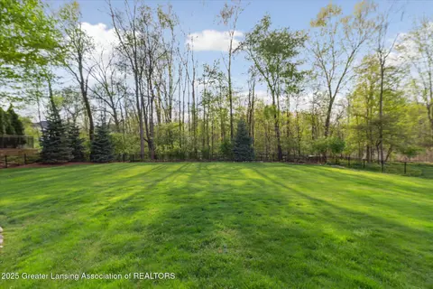 Exterior - 3641 Beech Tree Ln, Okemos, MI 48864 photo 4 of 9