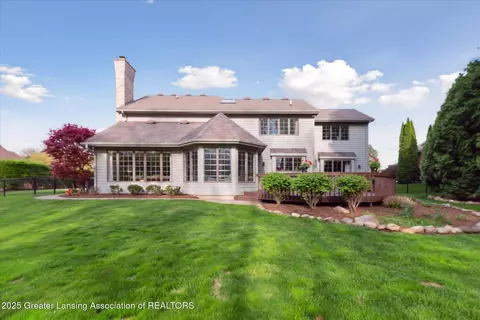 Exterior - 3641 Beech Tree Ln, Okemos, MI 48864 photo 5 of 9