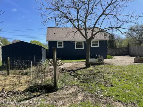 15792 Turner Rd, Lansing, MI 48906 photo 3