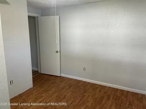 15792 Turner Rd, Lansing, MI 48906 photo 16