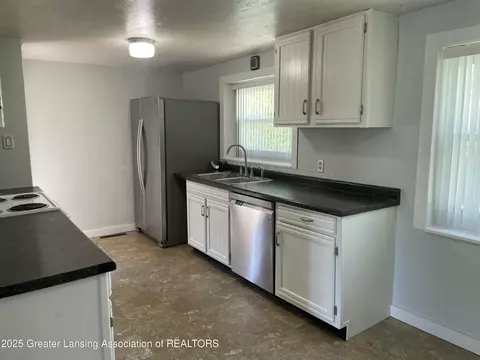 15792 Turner Rd, Lansing, MI 48906 photo 18