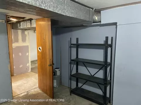 15792 Turner Rd, Lansing, MI 48906 photo 44