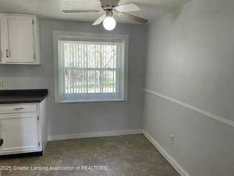 15792 Turner Rd, Lansing, MI 48906 photo 17