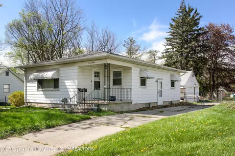 604 W Holmes Rd, Lansing, MI 48910