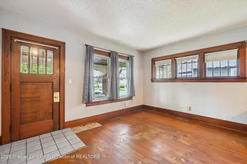610 Ryan St, Owosso, MI 48867 photo 10