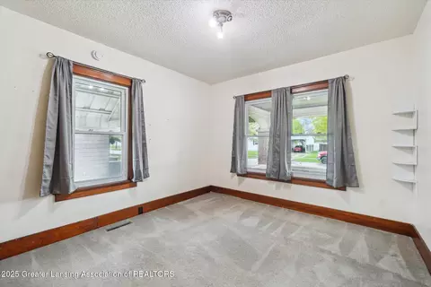 610 Ryan St, Owosso, MI 48867 photo 18