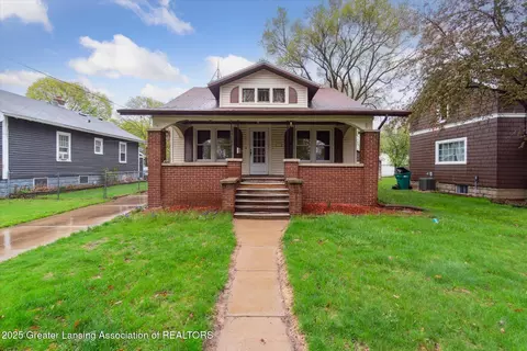 610 Ryan St, Owosso, MI 48867 photo 2