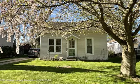 765 W Seminary St, Charlotte, MI 48813