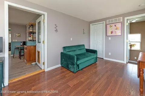 9869 S Lowell Rd, Dewitt, MI 48820 photo 12