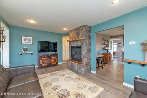9869 S Lowell Rd, Dewitt, MI 48820 photo 7
