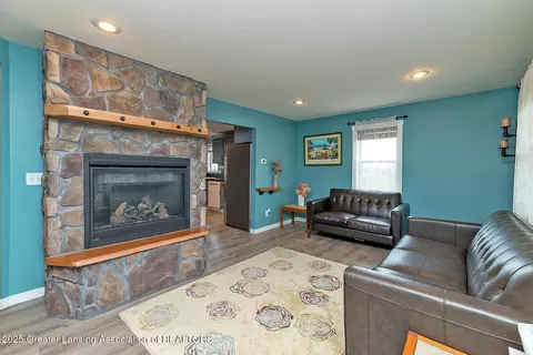 9869 S Lowell Rd, Dewitt, MI 48820 photo 6