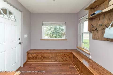 9869 S Lowell Rd, Dewitt, MI 48820 photo 3