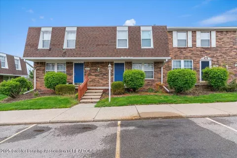6308 Beechfield Dr #91, Lansing, MI 48911
