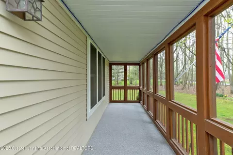 Exterior - 925 Button Rd, Okemos, MI 48864 photo 2 of 3