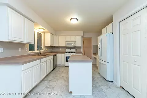 Kitchen - 925 Button Rd, Okemos, MI 48864 photo 3 of 3