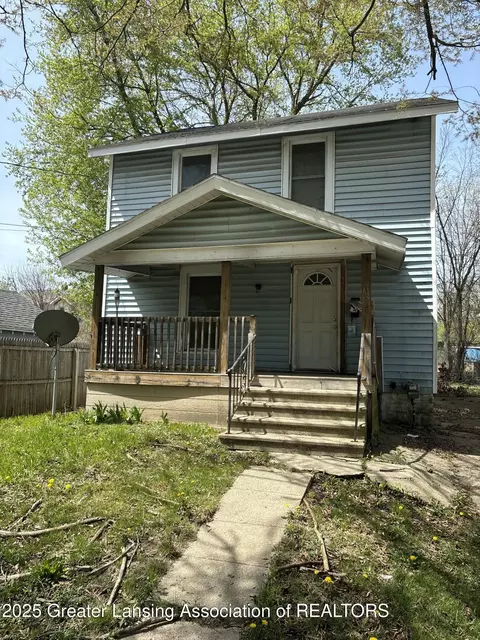911 Farrand St, Lansing, MI 48906