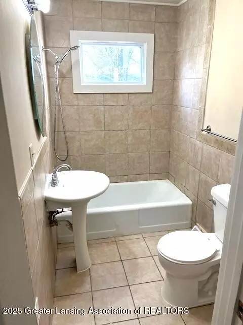 303 E Gibbs St, Saint Johns, MI 48879 photo 15