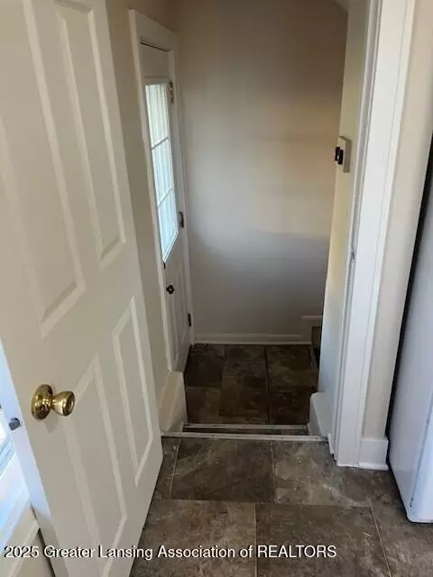 303 E Gibbs St, Saint Johns, MI 48879 photo 14