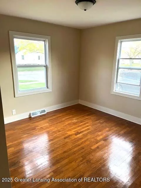 303 E Gibbs St, Saint Johns, MI 48879 photo 19