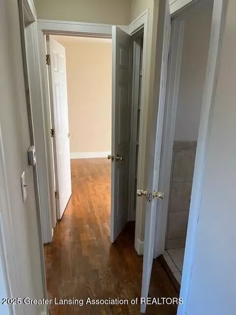 303 E Gibbs St, Saint Johns, MI 48879 photo 17