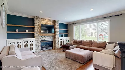 Living - 12745 Ospreys Way, Dewitt, MI 48820 photo 2 of 3