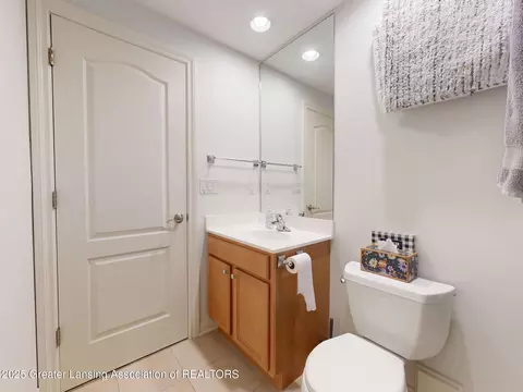 Bath - 12745 Ospreys Way, Dewitt, MI 48820 photo 7 of 7