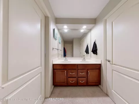 Bath - 12745 Ospreys Way, Dewitt, MI 48820 photo 4 of 7
