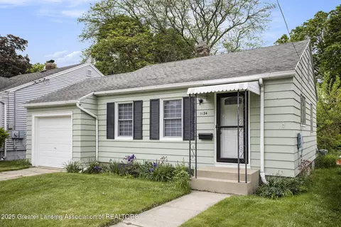 1124 Poxson Ave, Lansing, MI 48910