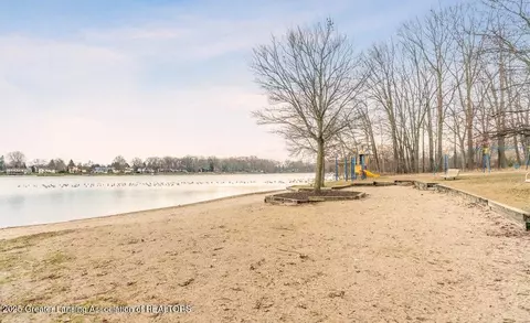 1117 S Geneva Dr, Dewitt, MI 48820 photo 21