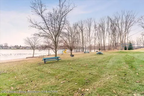 1117 S Geneva Dr, Dewitt, MI 48820 photo 23