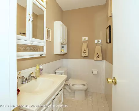 1117 S Geneva Dr, Dewitt, MI 48820 photo 14