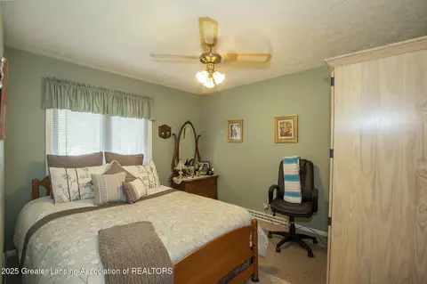1117 S Geneva Dr, Dewitt, MI 48820 photo 15