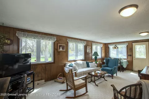 1117 S Geneva Dr, Dewitt, MI 48820 photo 7