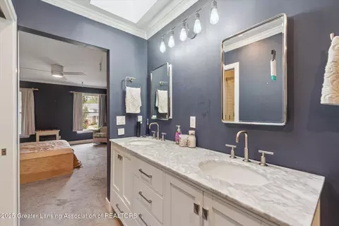 Bath - 1212 Sandhill Dr, Dewitt, MI 48820 photo 3 of 6