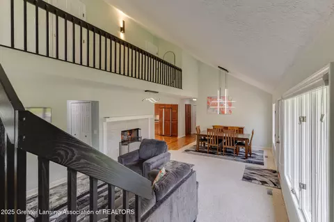 4530 Bittersweet Ln, Lansing, MI 48917 photo 5