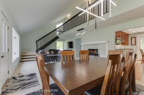 4530 Bittersweet Ln, Lansing, MI 48917 photo 6