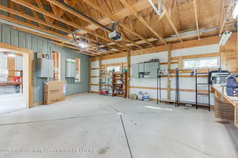 4530 Bittersweet Ln, Lansing, MI 48917 photo 32