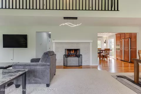 4530 Bittersweet Ln, Lansing, MI 48917 photo 4