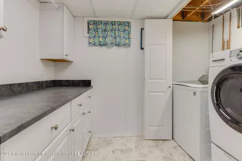4530 Bittersweet Ln, Lansing, MI 48917 photo 27