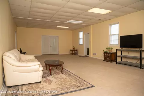 127 N Saint Johns St, Ithaca, MI 48847 photo 6