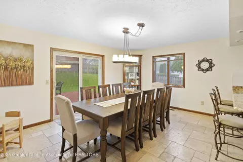 690 Tanbark Dr, Dimondale, MI 48821 photo 12
