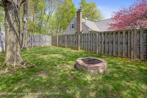 690 Tanbark Dr, Dimondale, MI 48821 photo 60