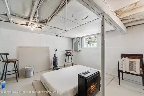 6028 Rolfe Rd, Lansing, MI 48911 photo 31