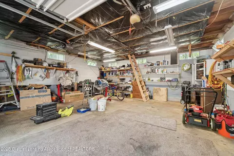 6028 Rolfe Rd, Lansing, MI 48911 photo 34